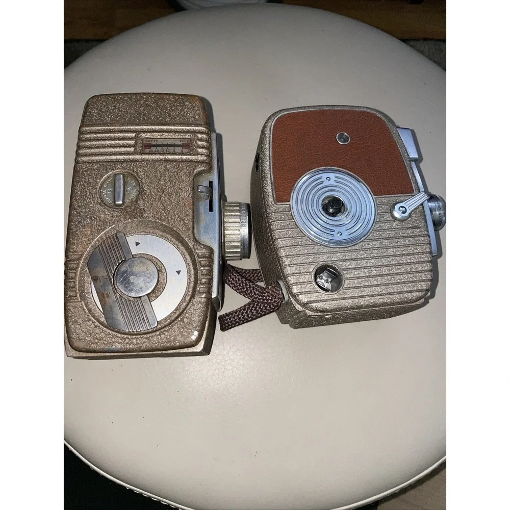 Vintage Revere and Keystone Capri Deluxe 8mm Film‎ Cameras Lot untested